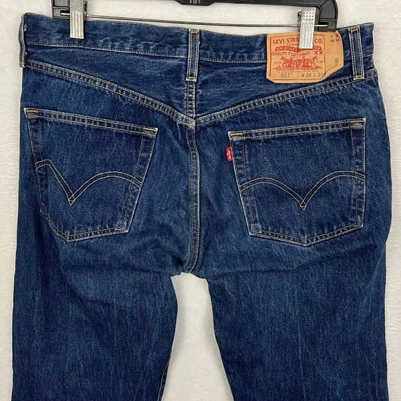 Vintage Levis 501 Jeans Mens 34x30 Straight Button Fly Blue Original Fit Y2K - Picture 6 of 12